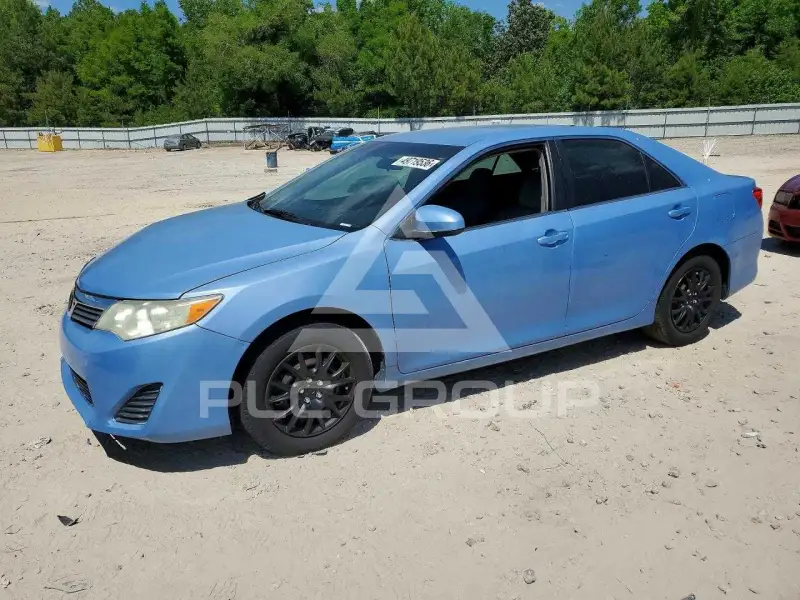 2012 Toyota CAMRY фото