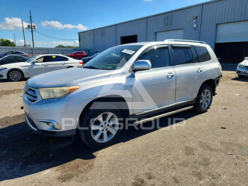 2012 Toyota Highlander фото