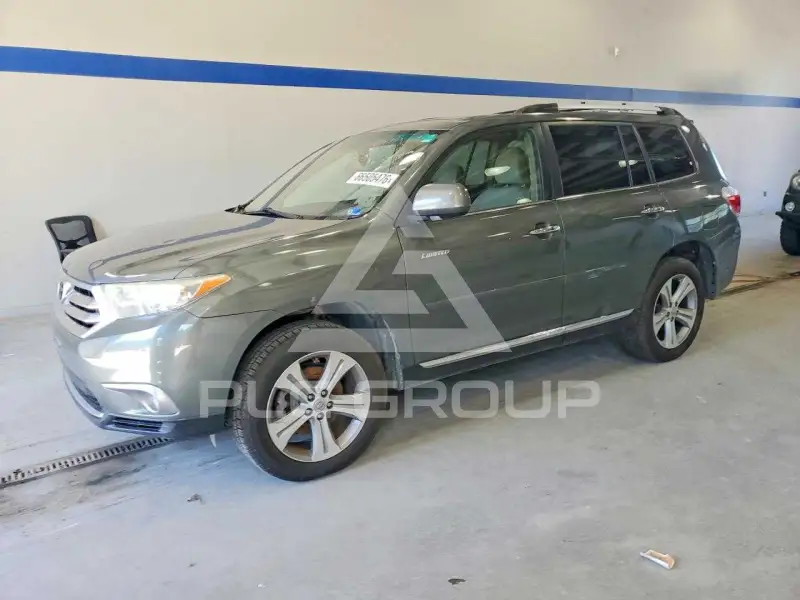 2012 Toyota Highlander photo