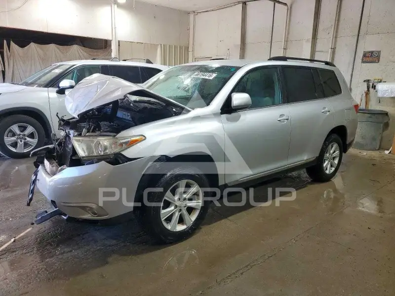 2012 Toyota Highlander photo