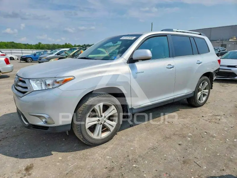 2012 Toyota Highlander фото