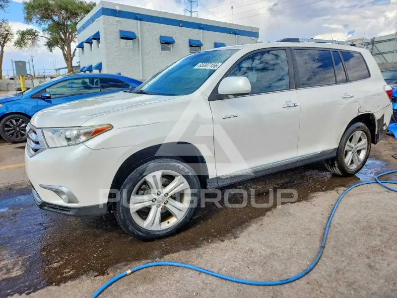 2012 Toyota Highlander photo