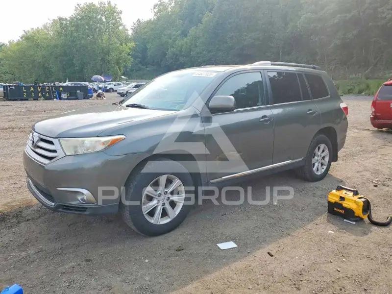 2012 Toyota Highlander фото