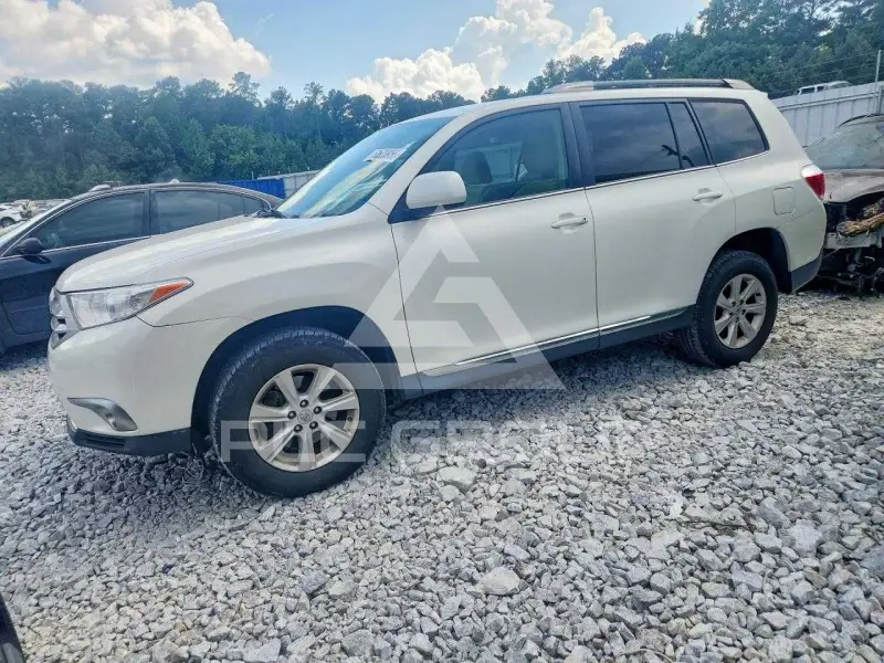 2012 Toyota Highlander photo