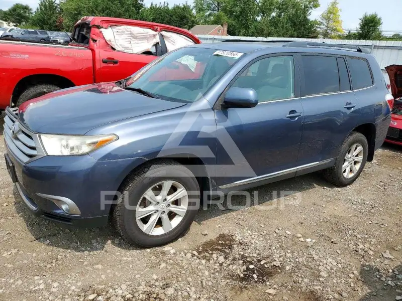 2012 Toyota Highlander photo