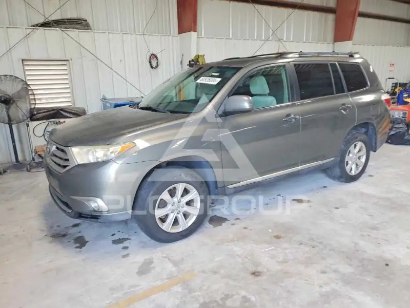 2012 Toyota Highlander фото