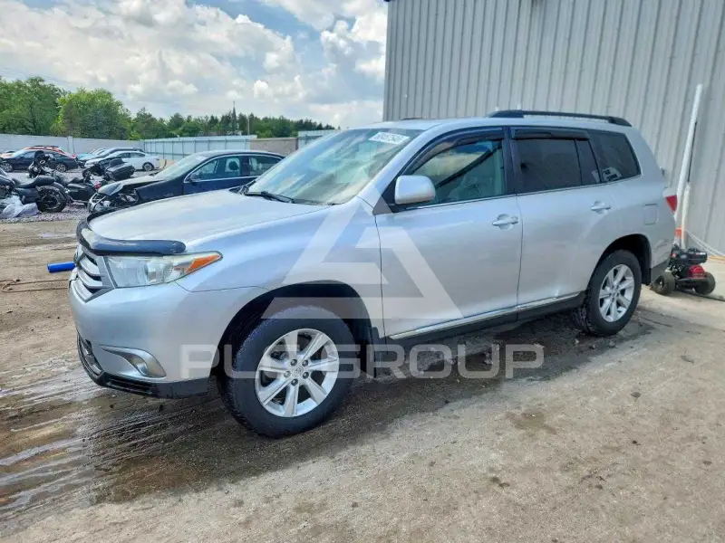 2012 Toyota Highlander фото