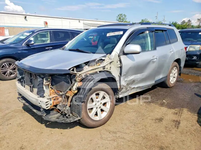 2012 Toyota Highlander фото