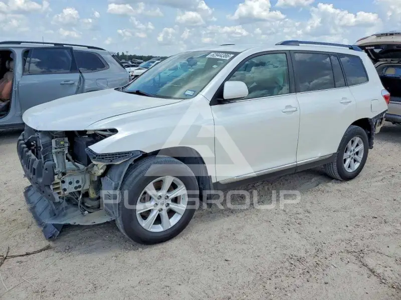 2012 Toyota Highlander photo