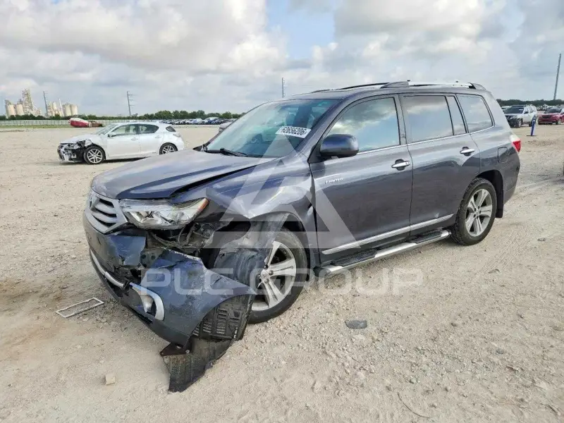 2012 Toyota Highlander photo