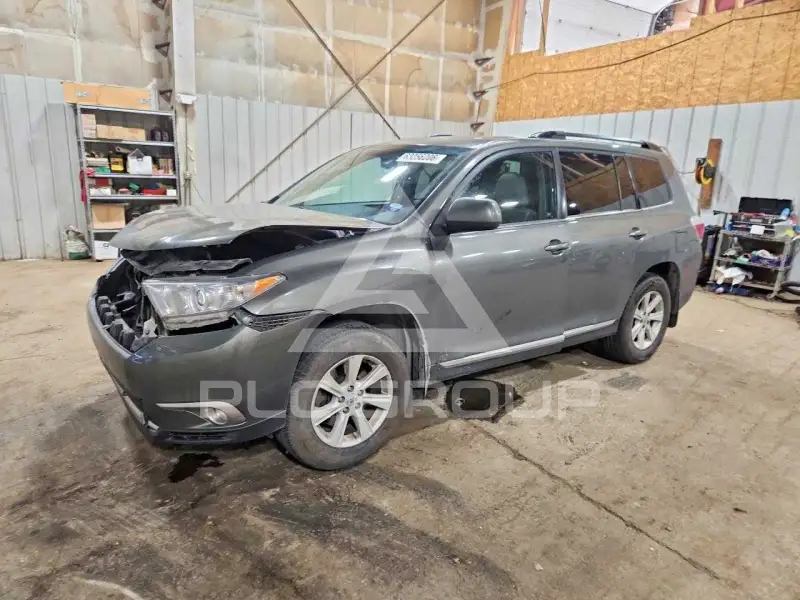2012 Toyota Highlander photo