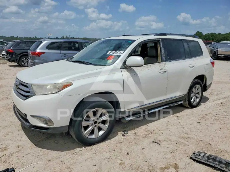 2012 Toyota Highlander photo