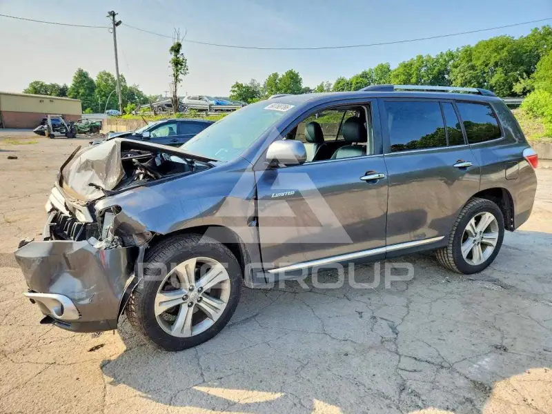 2012 Toyota Highlander photo