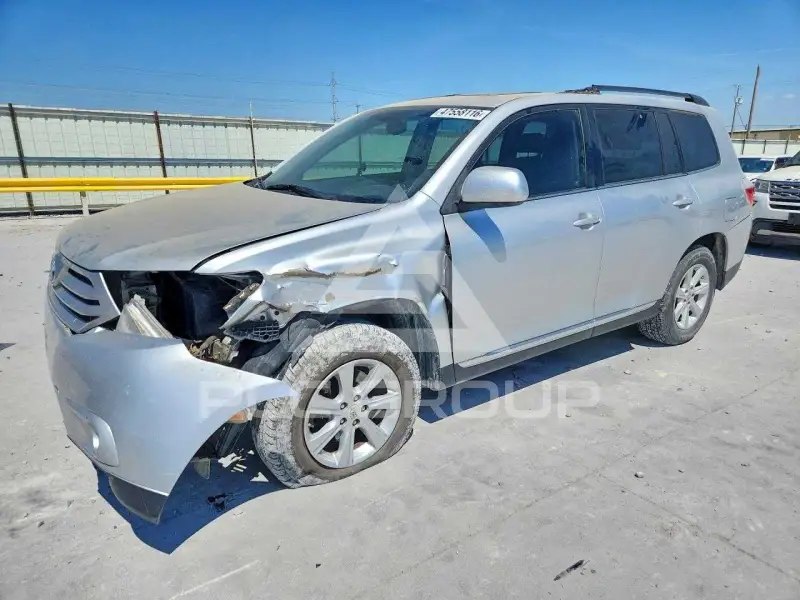 2012 Toyota Highlander photo