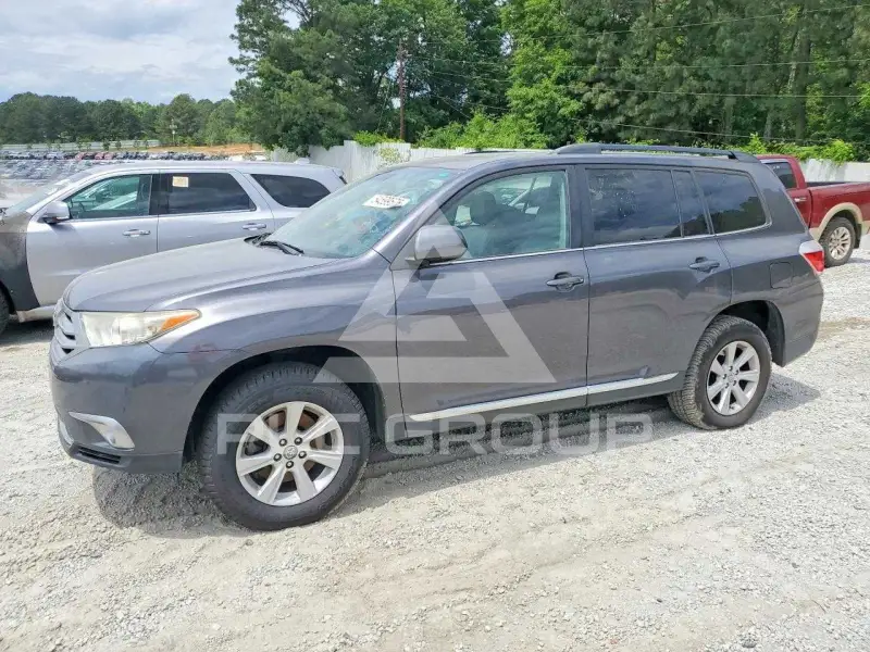 2012 Toyota Highlander photo