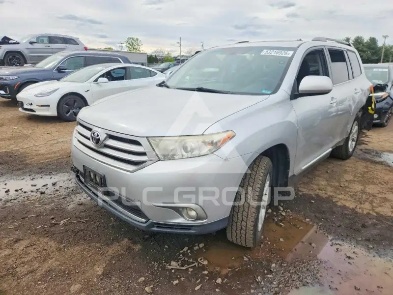 2012 Toyota Highlander фото