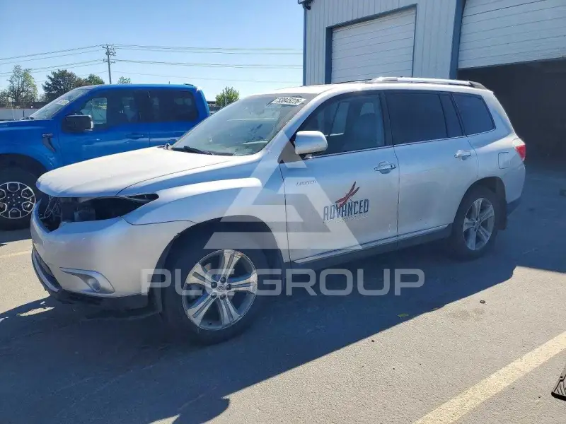 2012 Toyota Highlander фото