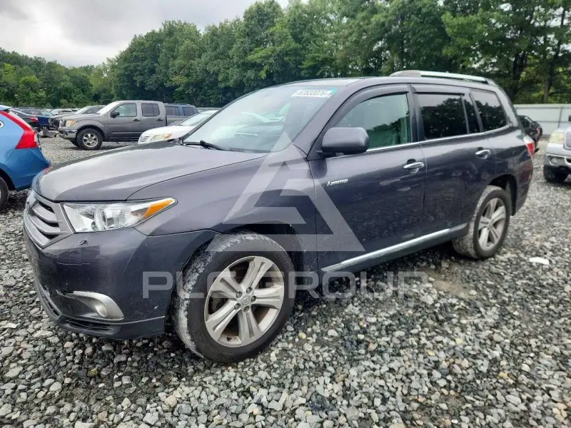 2012 Toyota Highlander photo