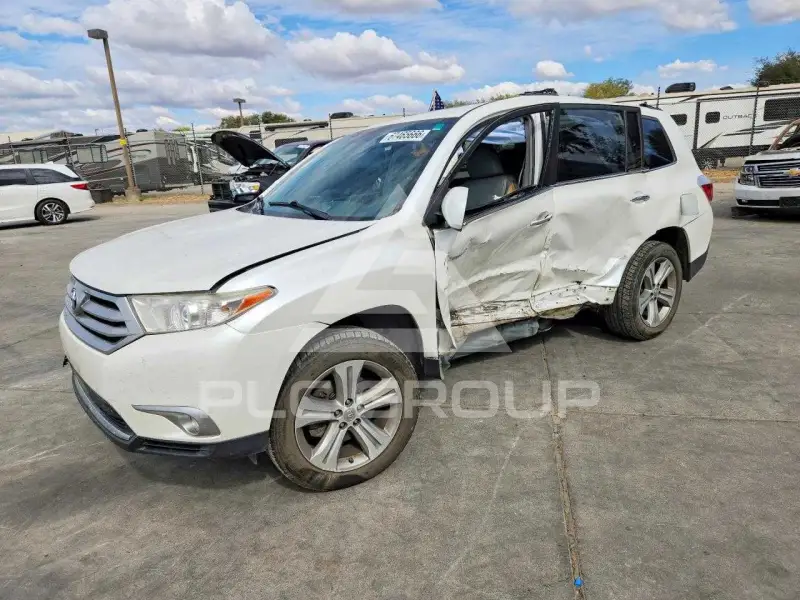 2012 Toyota Highlander photo
