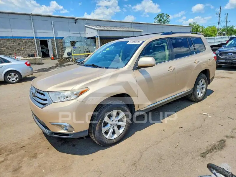 2012 Toyota Highlander photo