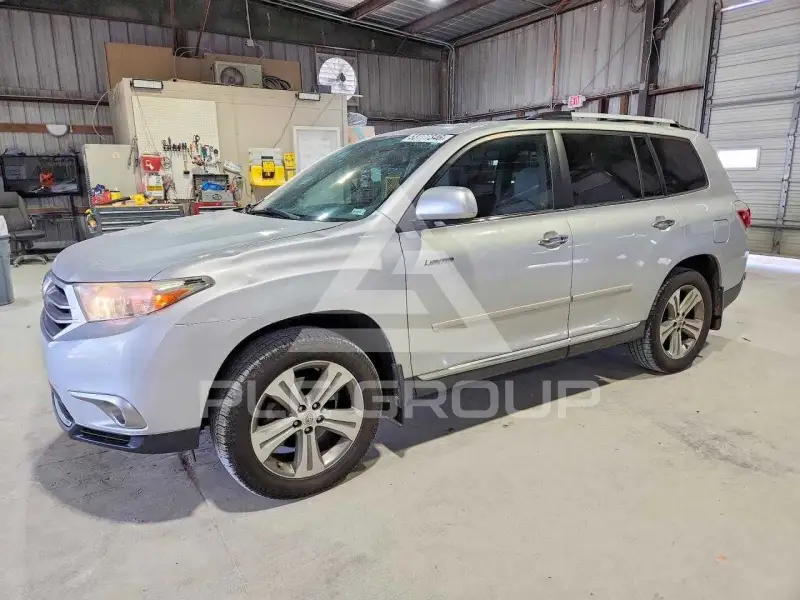 2012 Toyota Highlander photo