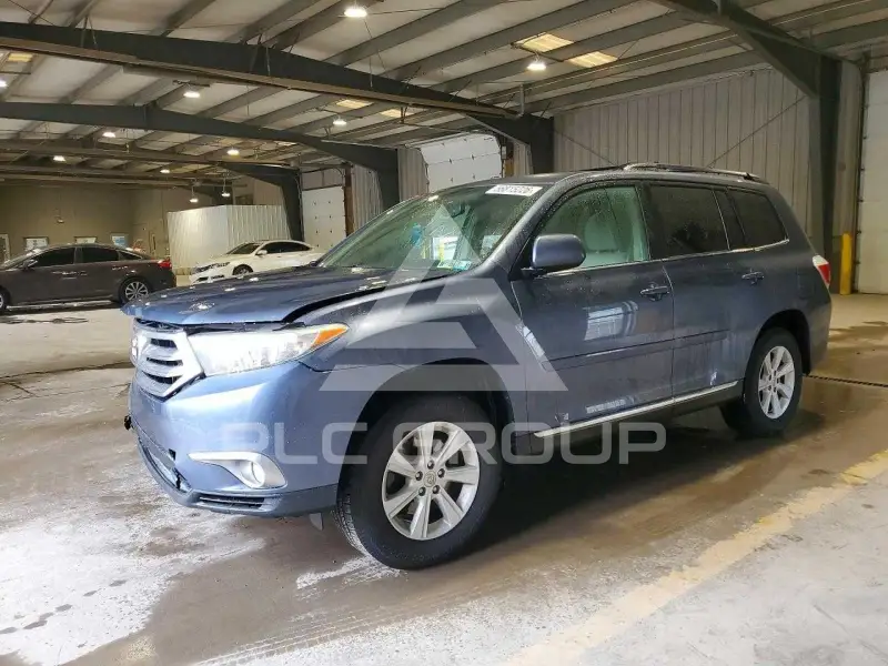 2012 Toyota Highlander photo