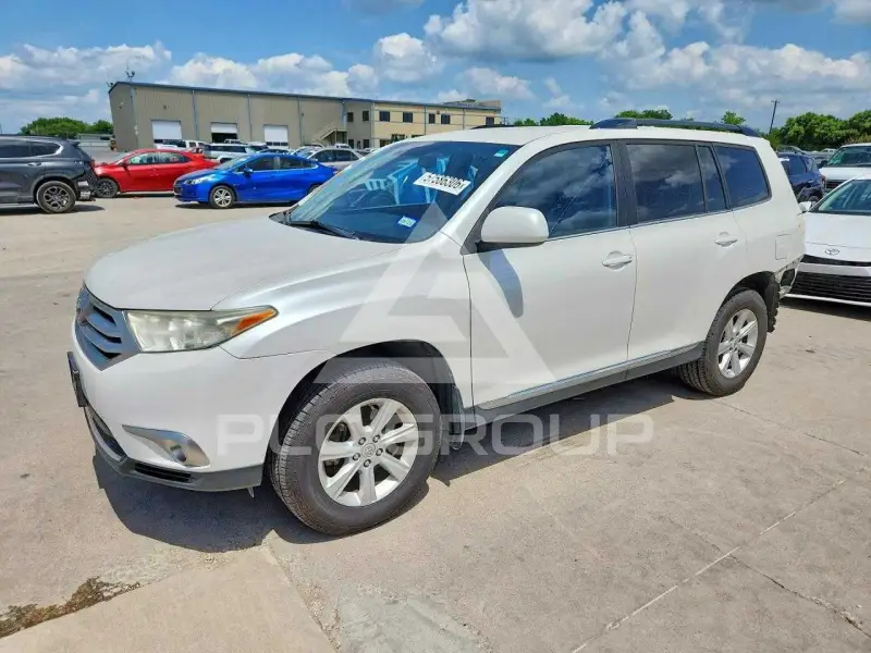 2012 Toyota Highlander photo