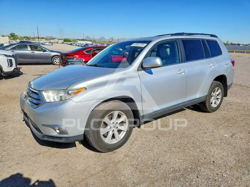2012 Toyota Highlander фото