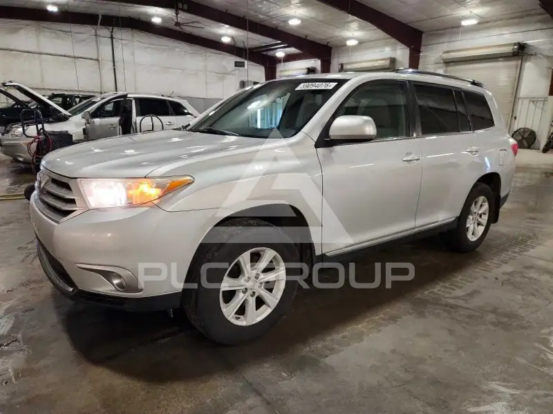 2012 Toyota Highlander photo