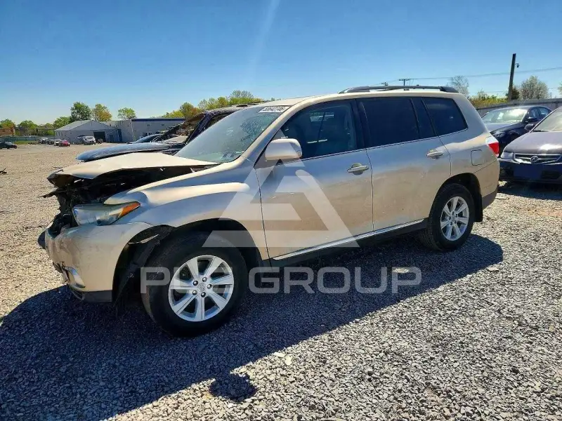 2012 Toyota Highlander photo