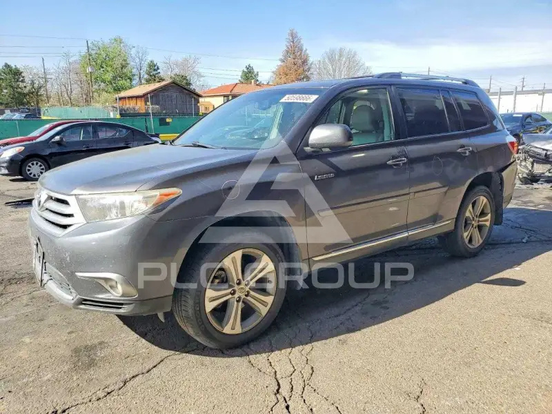 2012 Toyota Highlander photo