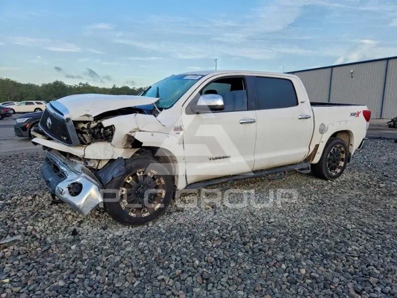2012 Toyota TUNDRA photo