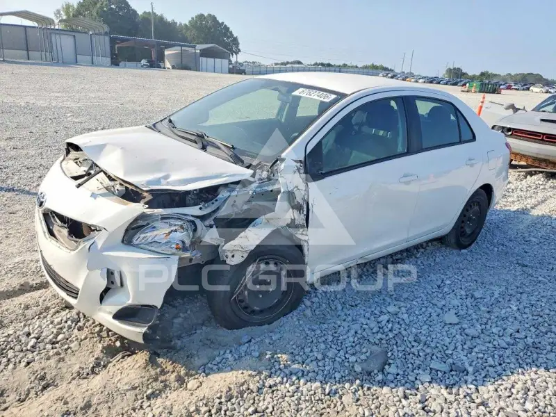 2012 Toyota YARIS photo