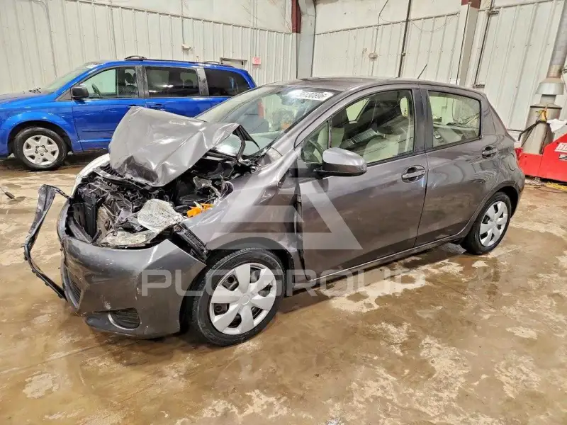 2012 Toyota YARIS фото