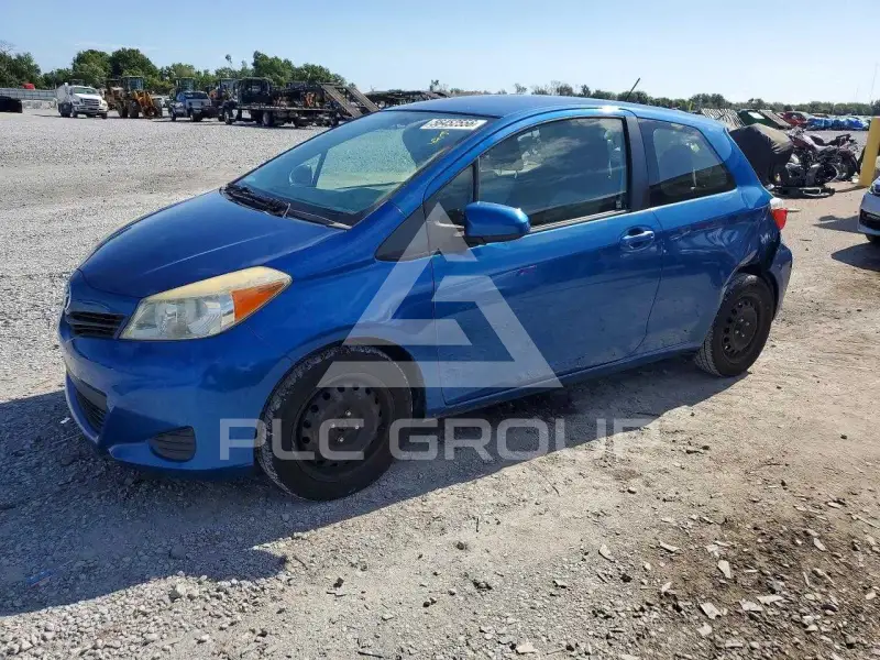 2012 Toyota YARIS фото