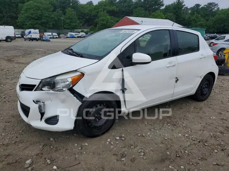 2012 Toyota YARIS фото