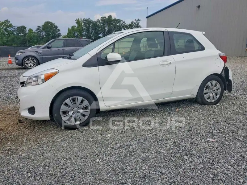 2012 Toyota YARIS photo
