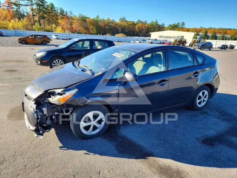 2012 Toyota PRIUS фото