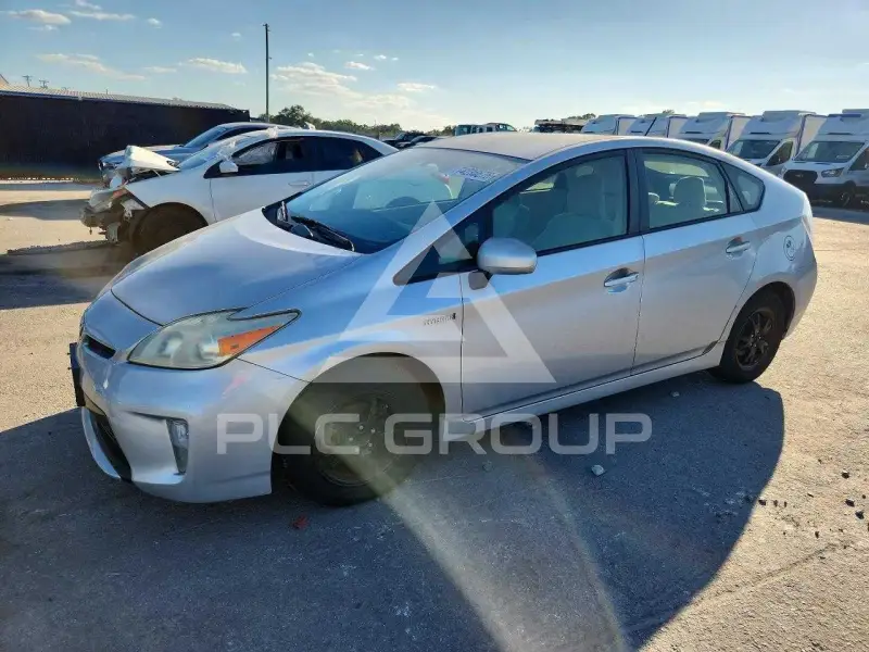 2012 Toyota PRIUS фото