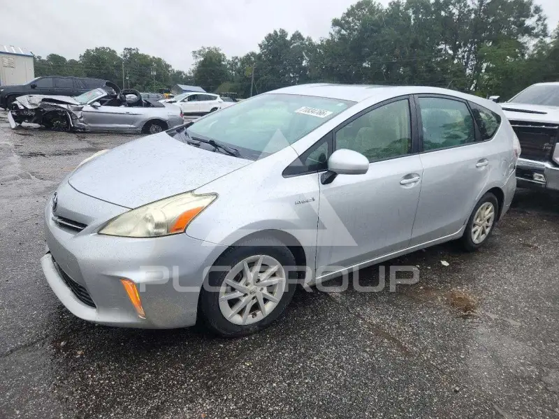2012 Toyota PRIUS фото