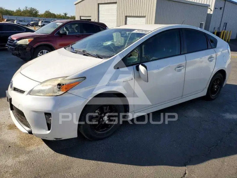 2012 Toyota PRIUS фото