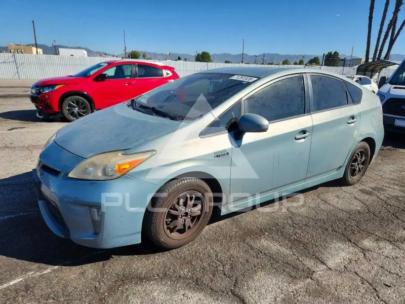 2012 Toyota PRIUS фото