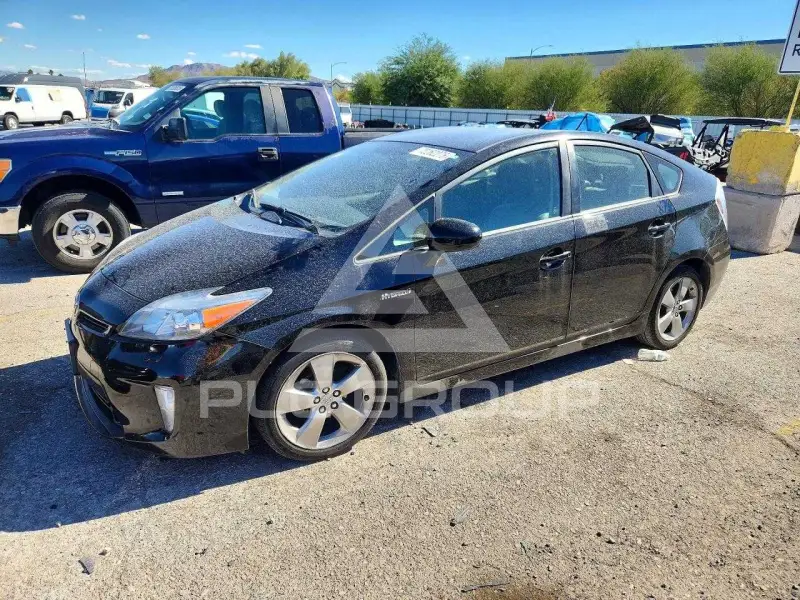 2012 Toyota PRIUS фото