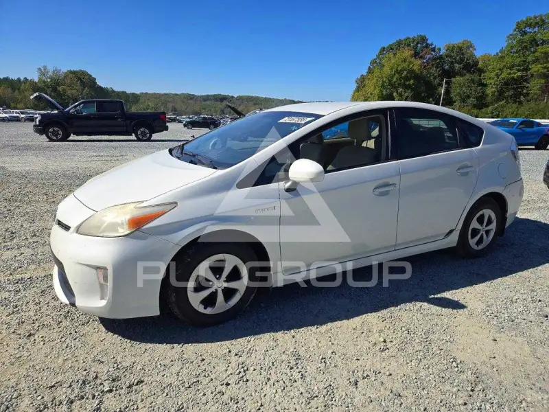 2012 Toyota PRIUS фото