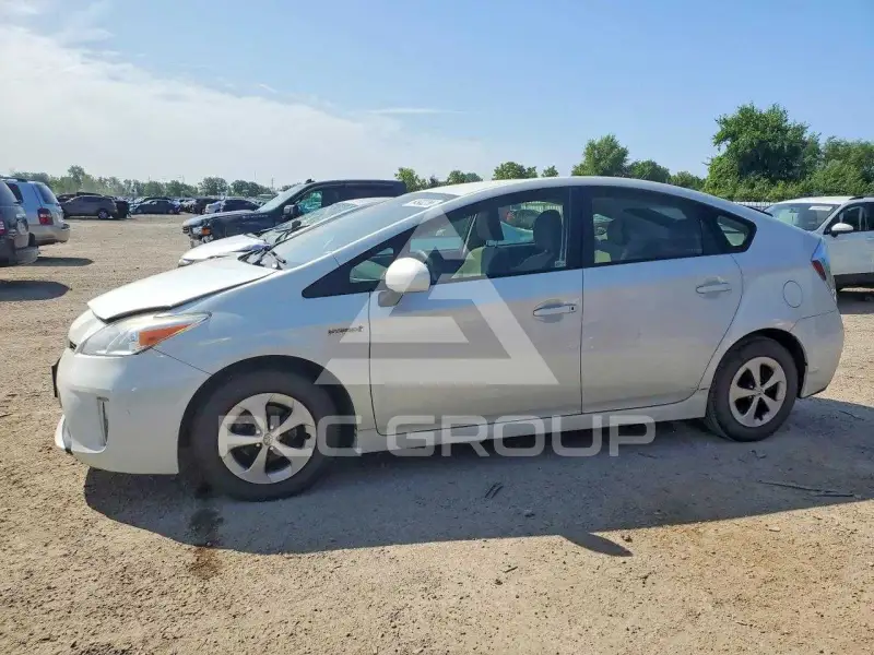 2012 Toyota PRIUS photo