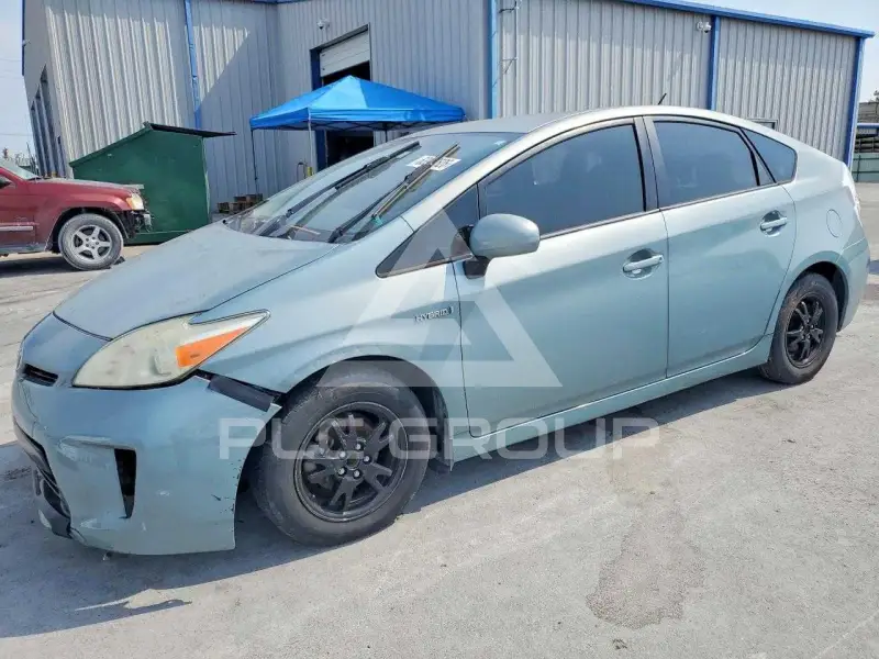 2012 Toyota PRIUS фото