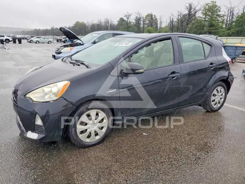 2012 Toyota PRIUS фото