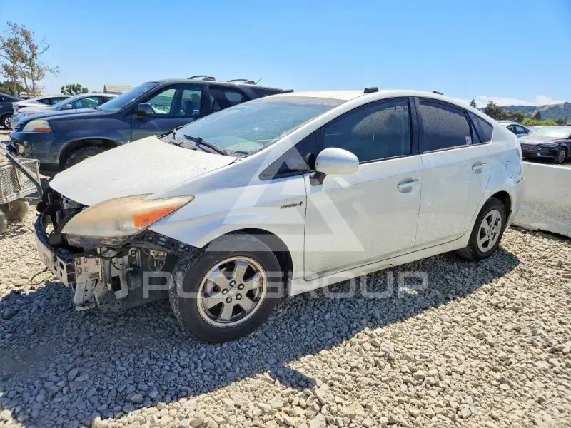 2012 Toyota PRIUS фото