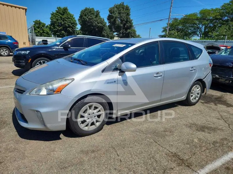 2012 Toyota PRIUS фото