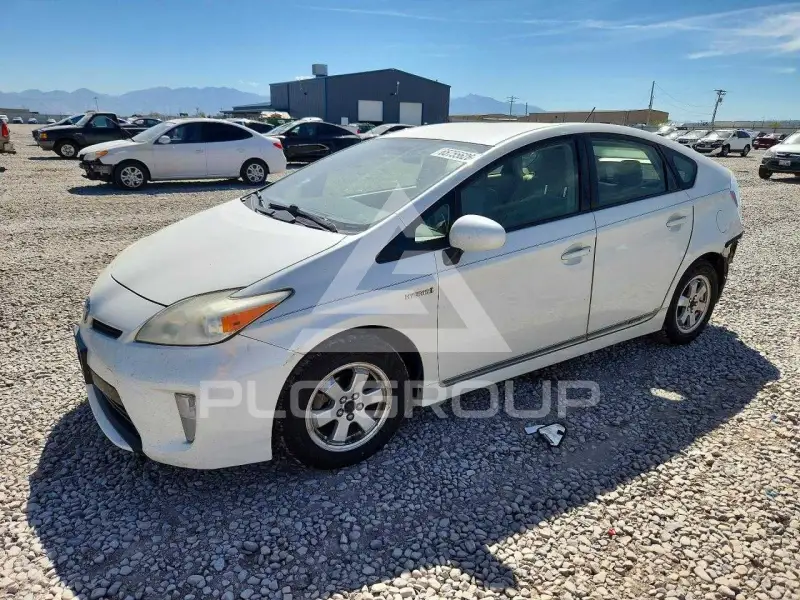 2012 Toyota PRIUS фото